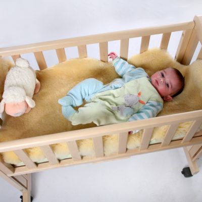 peau d'agneau pour bébé