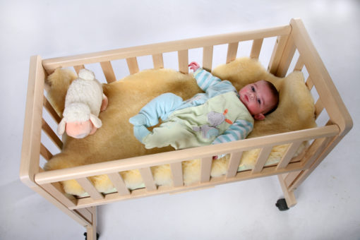 peau d'agneau pour bébé